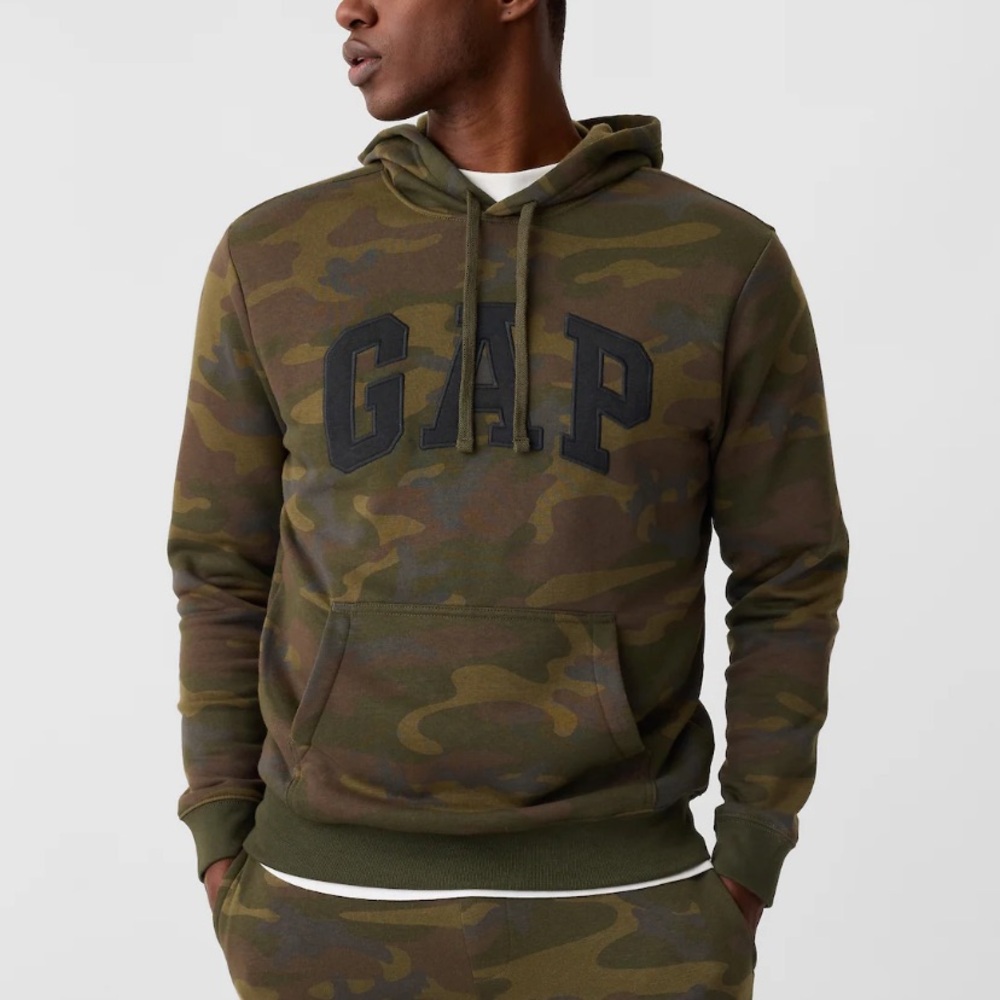 GAP Factory Men’s Logo Camouflage Size XS NWT
